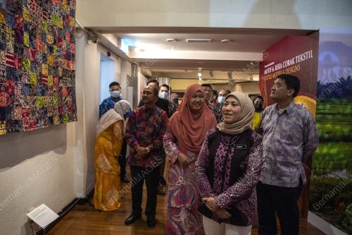 DATUK SERI NANCY SHUKRI