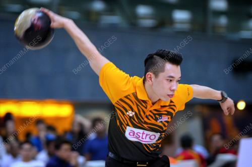 KL58_07122016_BOWLING