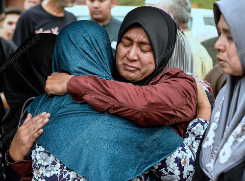 TIGA PENUNTUT UiTM MAUT