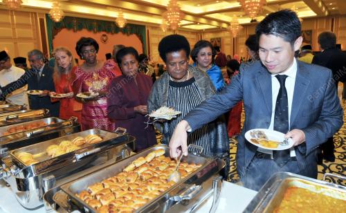 KL58_11092012_AGONG_ADILFITRI