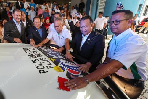 DATUK SERI ALEXANDER NANTA LINGGI