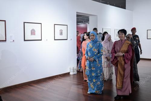 RAJA ZARITH SOFIAH