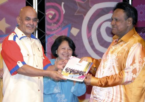 DATUK MAGLIN DENNIS D'CRUZ
