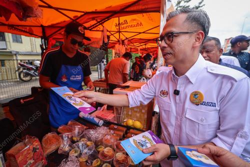 DATUK FAHMI FADZIL