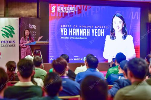 HANNAH YEOH