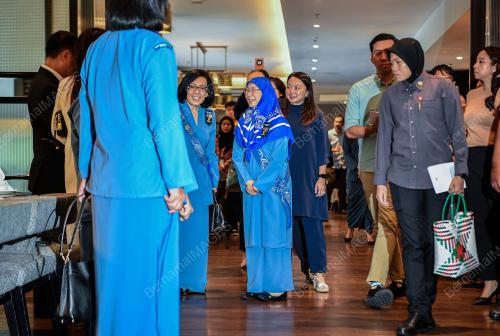DATUK SERI DR WAN AZIZAH WAN ISMAIL