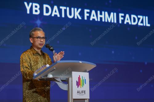 DATUK FAHMI FADZIL