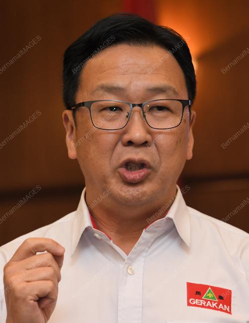 DATUK DR DOMINIC LAU