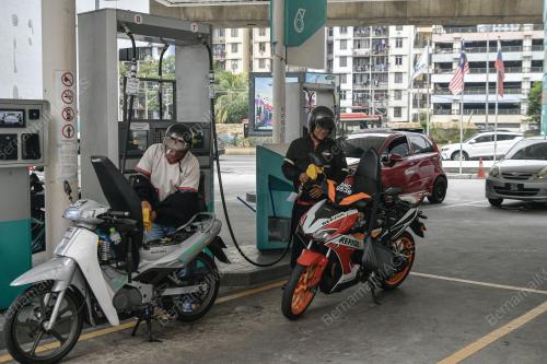TINJAUAN PETROL RON 95