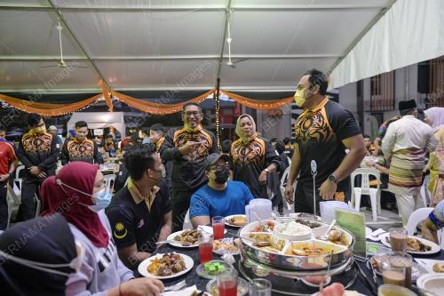 DATUK SERI AHMAD FAIZAL AZUMU
