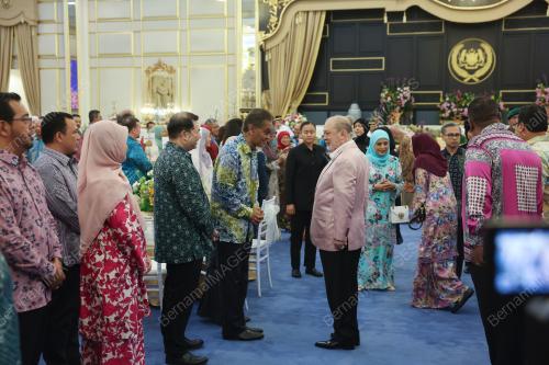 ISTIADAT PERTABALAN YANG DI-PERTUAN AGONG KE-17