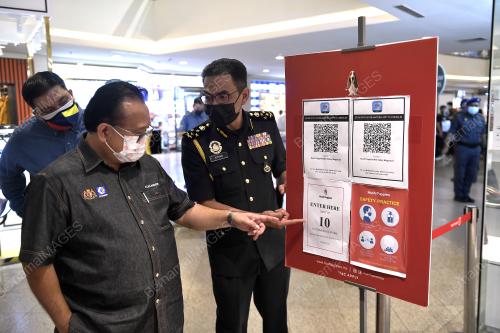 DATUK SERI ALEXANDER NANTA LINGGI