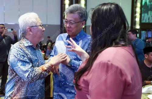 DATUK SERI WONG CHUN WAI
