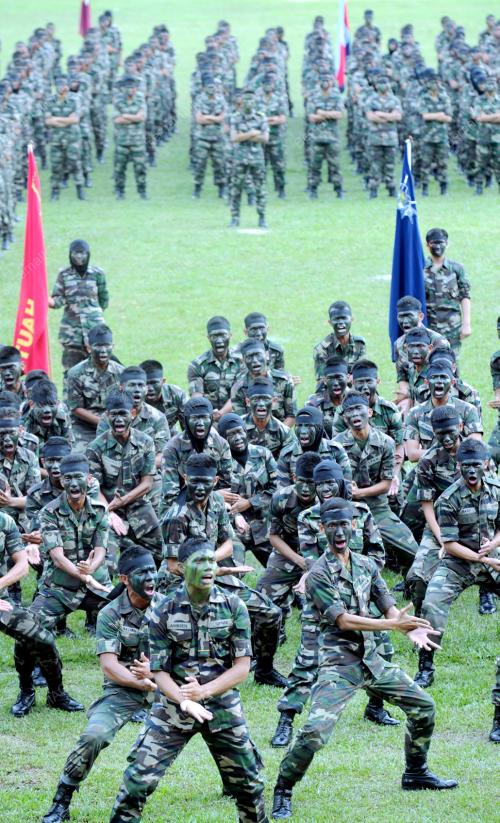 TARIAN PERANG PEGAWAI KADET UPNM