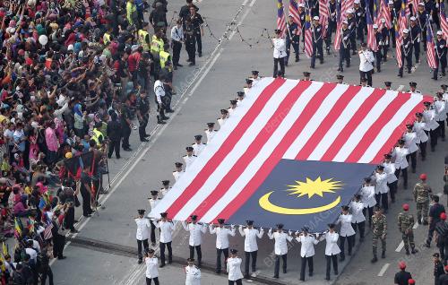 KL58_31082013_BENDERA