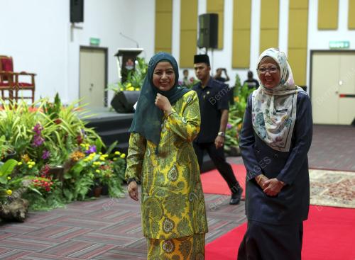 RAJA PERMAISURI AGONG RAJA ZARITH SOFIAH