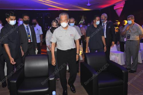 TAN SRI MUHYIDDIN YASSIN