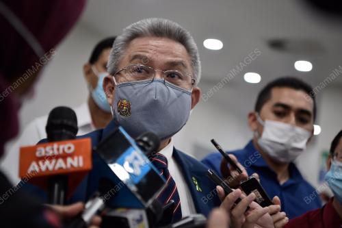 DATUK SERI DR ADHAM BABA