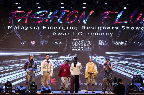 MALAYSIA EMERGING DESIGNERS FASHION FLUX