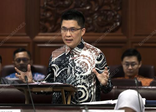 WONG KAH WOH