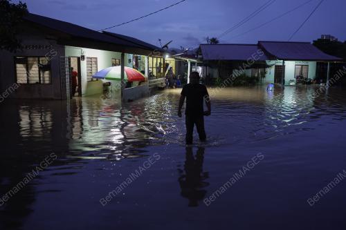 BANJIR KILAT