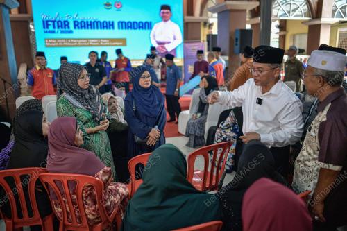 DATUK DR MOHD NA'IM MOKHTAR