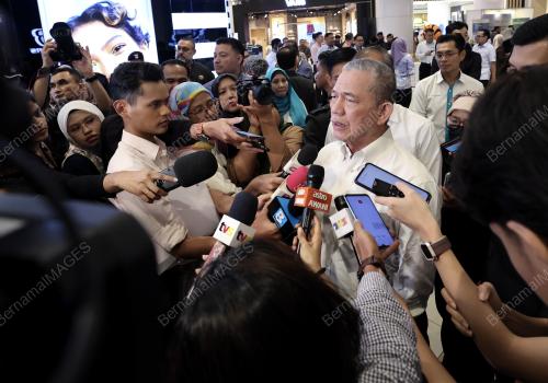 DATUK SERI FADILLAH YUSOF