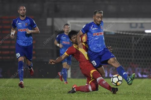 KL59_06062018_BOLA_BN201805229104