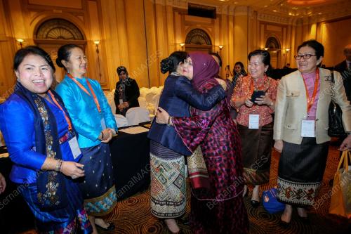 KL59_08112016_BILLIONS_BRAINS