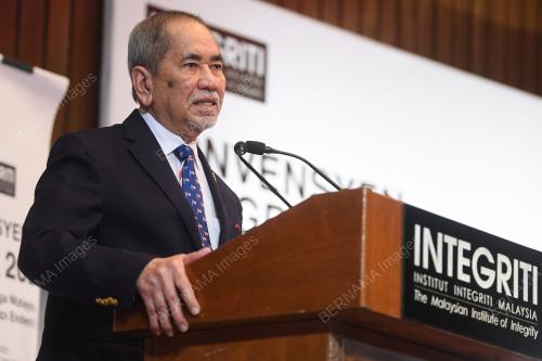 DATUK SERI DR WAN JUNAIDI TUAKU JAAFAR