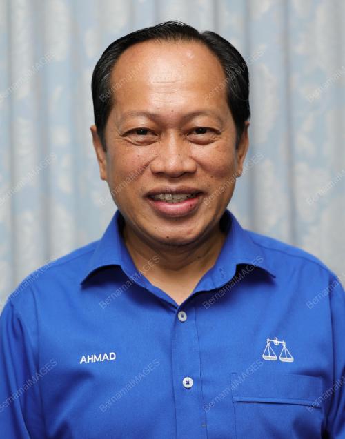 DATUK SERI AHMAD MASLAN