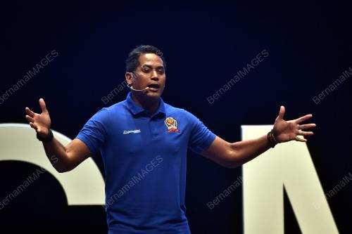 KL59_10042018_MANIFESTO_BN201804094596