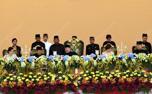 KL59_11102017_RAJA_BN201710108072