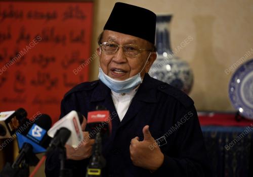 SENATOR TAN SRI DR RAIS YATIM