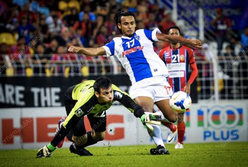 KL59_13082014_BOLA