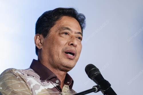 TAN SRI AZAM BAKI