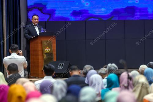 DATUK SERI ALEXANDER NANTA LINGGI