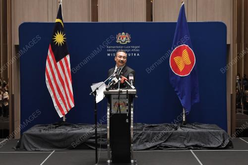 DATUK SERI HISHAMUDDIN TUN HUSSEIN