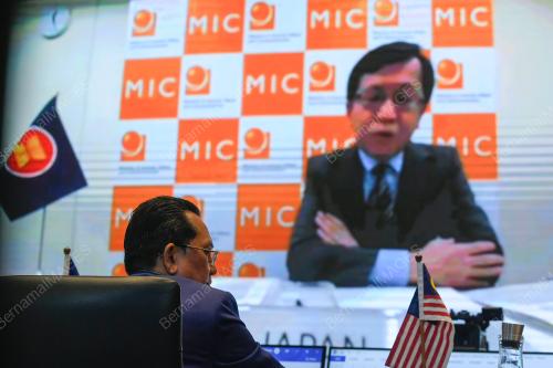 DATUK SERI MOHAMMAD MENTEK