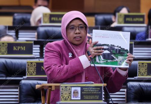 DATUK AIMAN ATHIRAH SABU