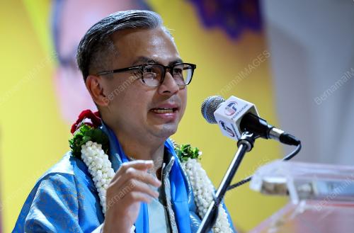 FAHMI FADZIL