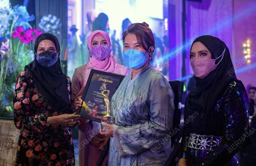DATUK MASTURA MOHD YAZID