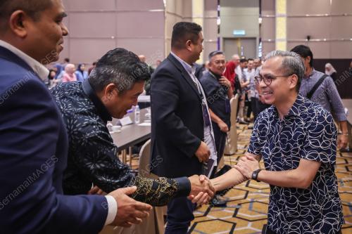 DATUK FAHMI FADZIL