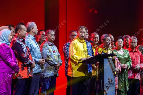 TAN SRI ABANG JOHARI TUN OPENG