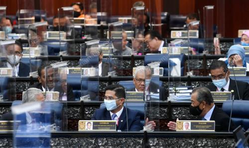 PERSIDANGAN PARLIMEN PENGGAL KETIGA
