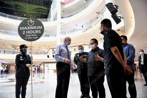 DATUK SERI ALEXANDER NANTA LINGGI