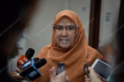 DATUK SERI DR ADHAM BABA