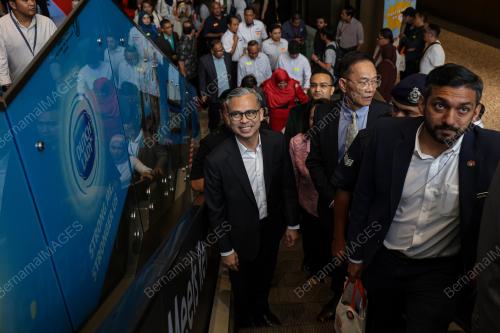 DATUK FAHMI FADZIL