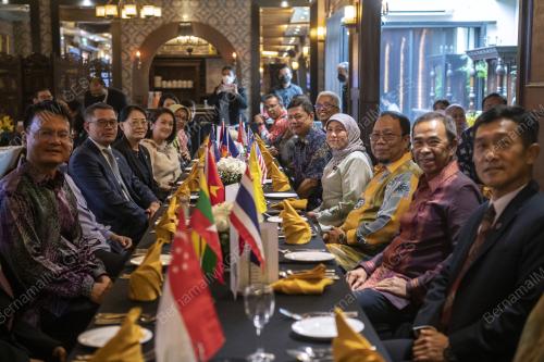 DATUK SERI NANCY SHUKRI