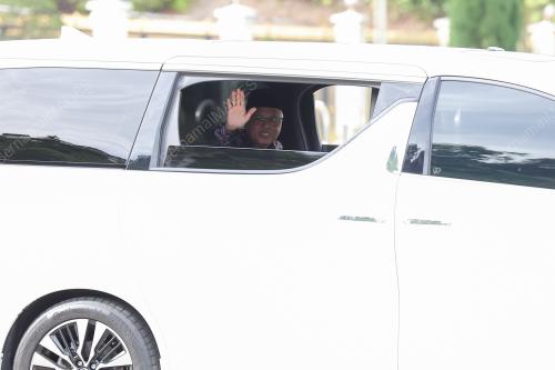 DATUK SERI ISMAIL SABRI YAAKOB